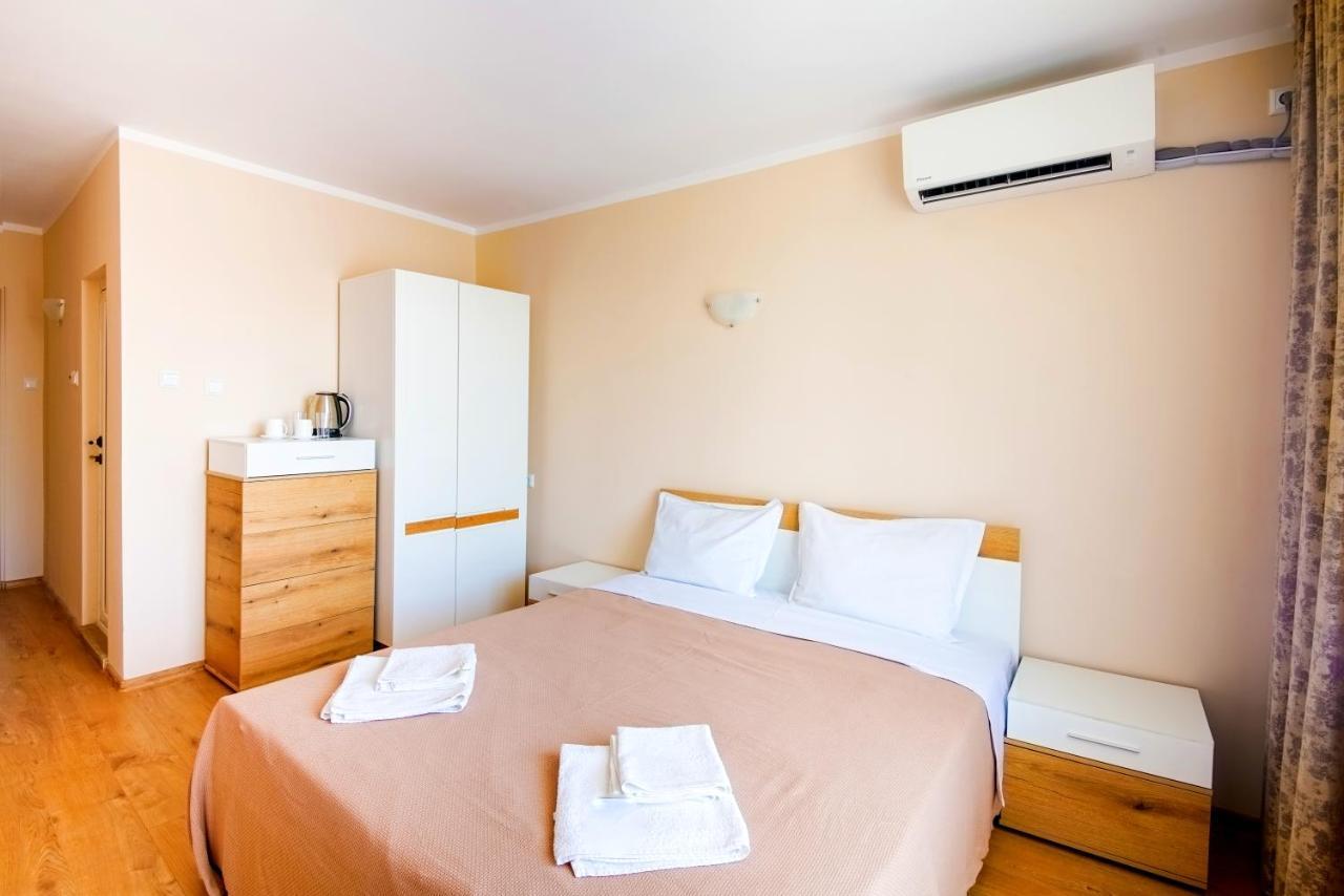 Hotel House With Garden Pomorie Exterior foto