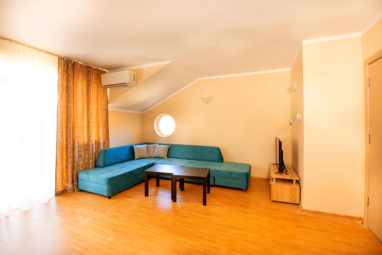 Hotel House With Garden Pomorie Exterior foto