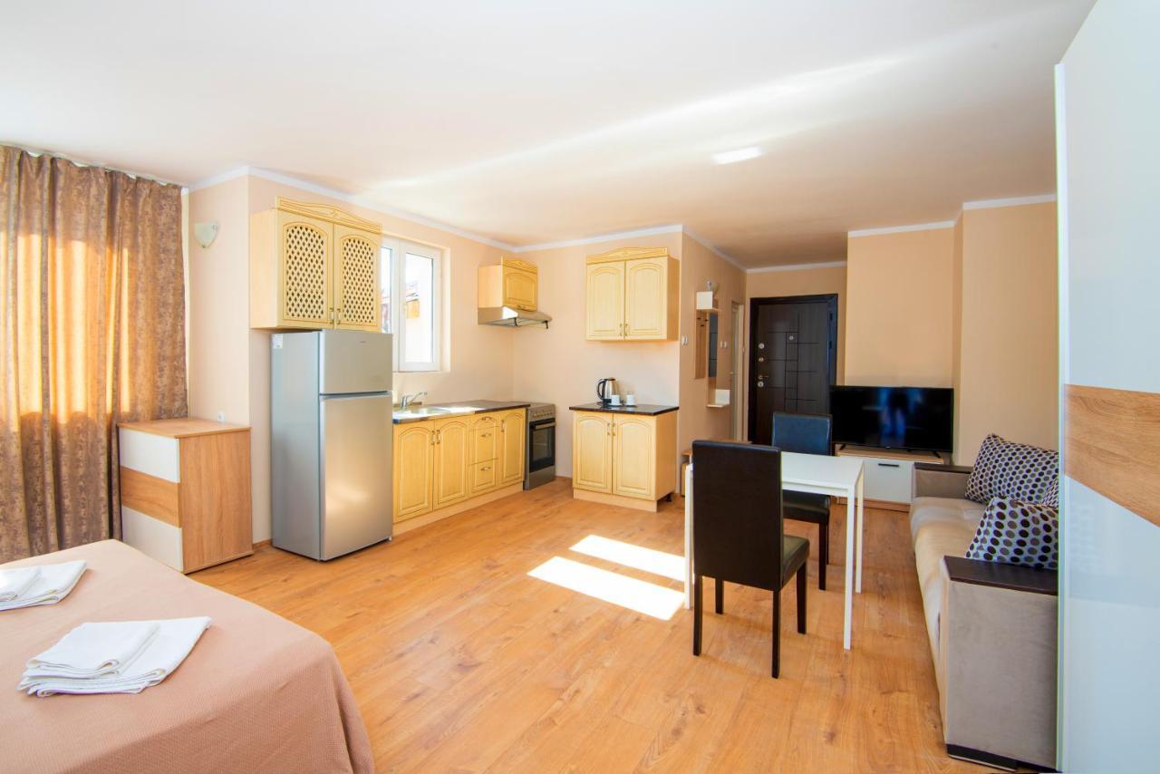 Hotel House With Garden Pomorie Exterior foto